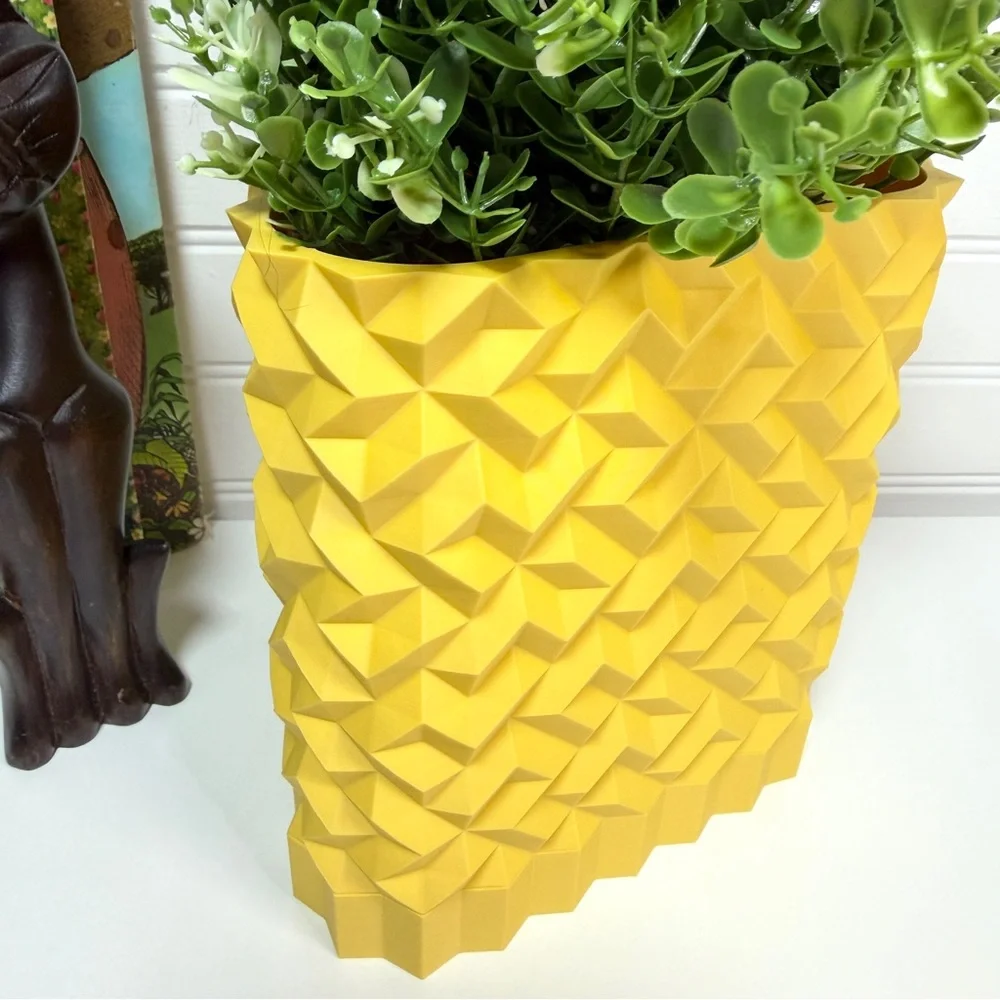 Cobble Planter 02, Indoor Flower Pot, Tabletop Planter, Triangular Design